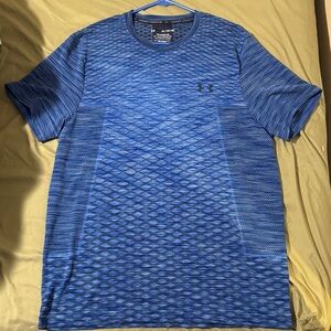Under Armour Men's Textured Blue Tee